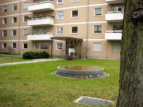 Grüner Innenhof an der Schlafzimmerseite - 