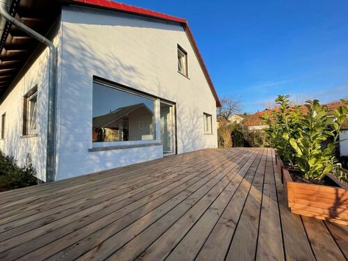 PHOTO-2022-01-12-15-20-23 - Freistehendes Haus zu vermieten in ruhiger, sonniger Lage mit Garten, Garage, Einfahrt und Terrasse