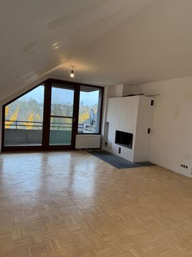 Wohnzimmer Bild1 - Dachgeschoßwohnung mit 60,15 m&sup2; in Mönchengladbach zur Miete
