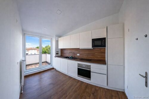 kitchen_with_Balcony - 