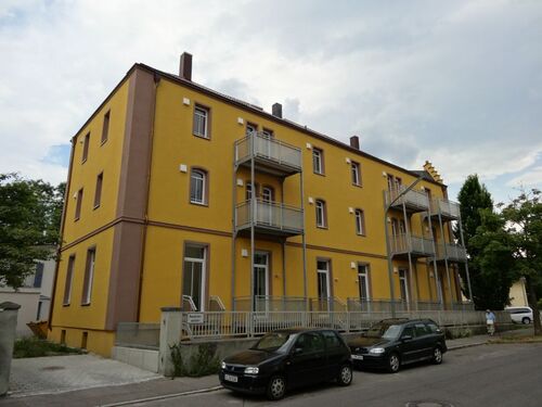 Hausansicht 3 - Etagenwohnung mit 63,00 m&sup2; in Augsburg zur Miete
