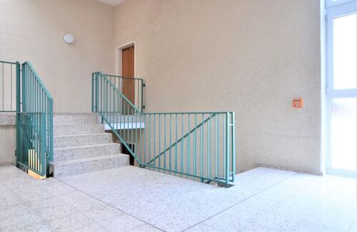 Treppenhaus - Dachgeschoßwohnung mit 78,60 m&sup2; in Mannheim zum Kaufen