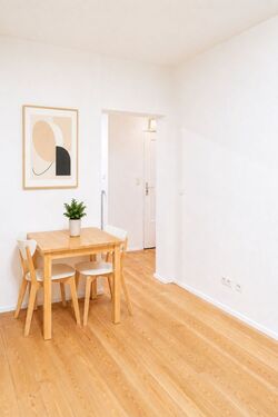 Wohnzimmer - 1 Zimmer 1- Zimmerwohnung in Berlin