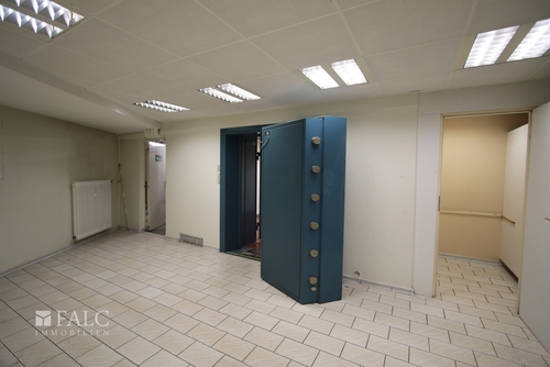 Vorraum und Tresor - 