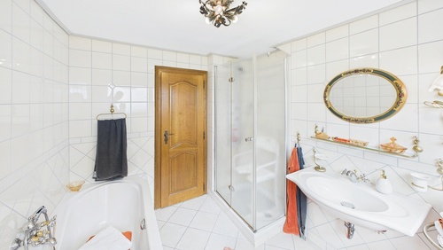 CAM01984G0-PR0519-STILL011 - 