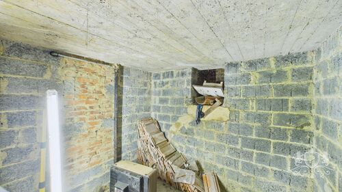 CAM01984G0-PR0506-STILL010 - 