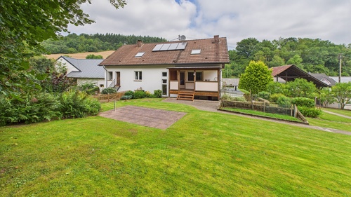 CAM01984G0-PR0510-STILL002 - 