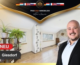 LandsitzBauernhaus 2 Wohneinheiten Dachboden ausbaufähig ca. 220 m² Wohnfläche PV mit Speicher 11.000 m² Grundstück Wallbox-Anschluss Ausbaupotenzial Pferdehaltung Keine Provision - Giesdorf