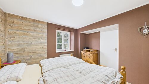 2. Wohneinheit Erdgeschoss - Hauptschlafzimmer - 