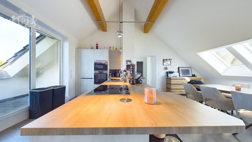 CAM01984G0-PR0442-STILL013 - 