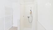 CAM01984G0-PR0511-STILL016 - 