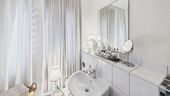Badezimmer 2. OG stilvoll eingerichtet - 