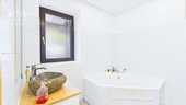CAM01984G0-PR0423-STILL009 - 