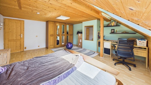 e5f1ccb3042e49f8b4044ee5c6081db5_95_CAM01984G0-PR0509-STILL044 - 