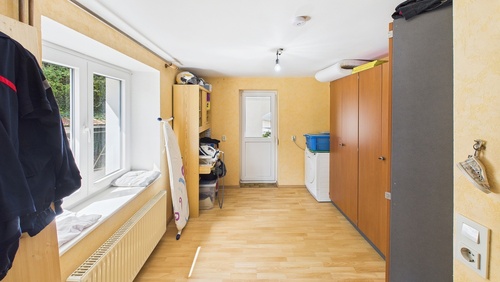 bb13dbedf5d1429596f35cb1d31545a7_95_CAM01984G0-PR0509-STILL022 - 