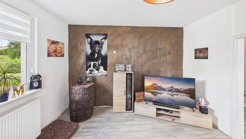 CAM03143G0-PR0190-STILL019 - 