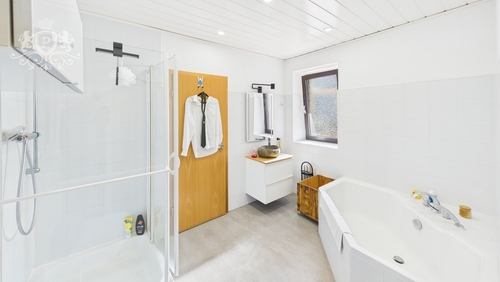 CAM01984G0-PR0454-STILL006 - 5 Zimmer Reihenendhaus zum Kaufen in Oberöfflingen