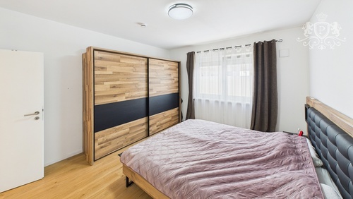 CAM01984G0-PR0511-STILL018 - 