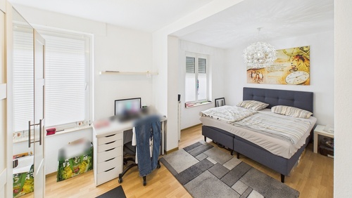 CAM01984G0-PR0520-STILL002 - 