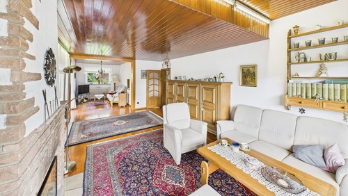 CAM01984G0-PR0521-STILL011 - 