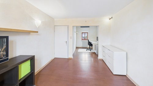 CAM03143G0-PR0191-STILL017 - 