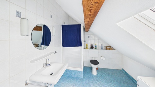 CAM03143G0-PR0191-STILL006 - 