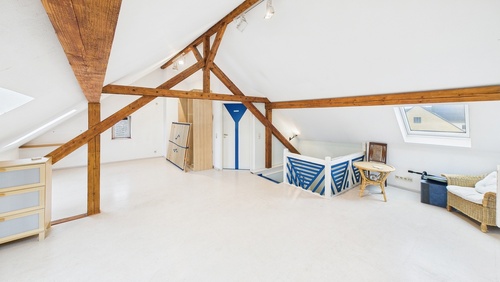 CAM03143G0-PR0191-STILL001 - 