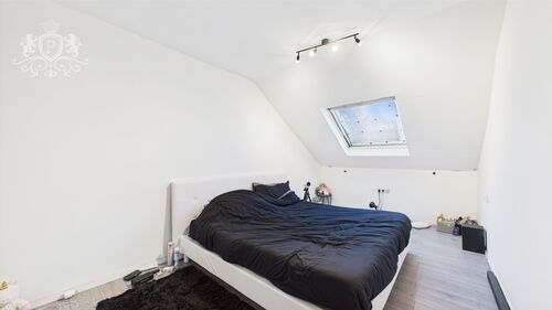 CAM01984G0-PR0474-STILL018 - 