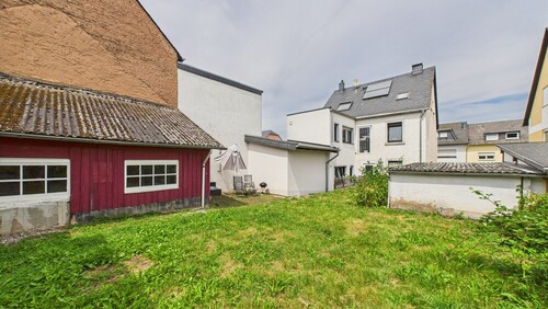 CAM01984G0-PR0499-STILL039 - 