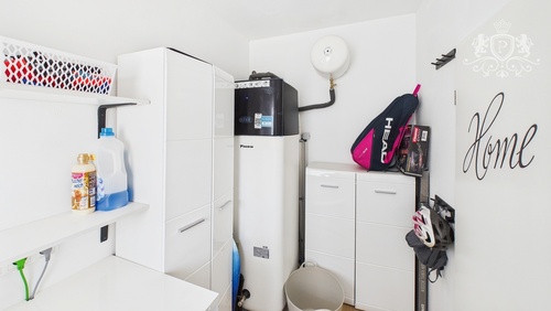 CAM01984G0-PR0514-STILL004 - 