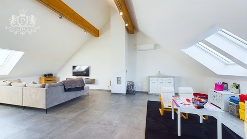 Wohneinheit 2 - Wohnzimmer / Küchenbereich - 2.OG - 