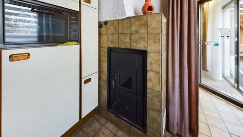 CAM01984G0-PR0439-STILL008 - 