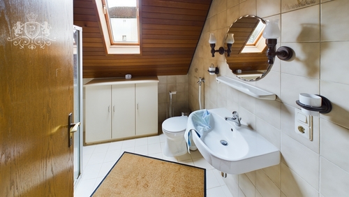 CAM01984G0-PR0439-STILL017 - 