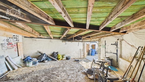 CAM01984G0-PR0457-STILL018 - 