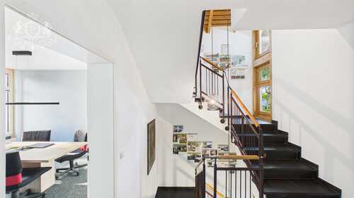 CAM01984G0-PR0475-STILL008 - 