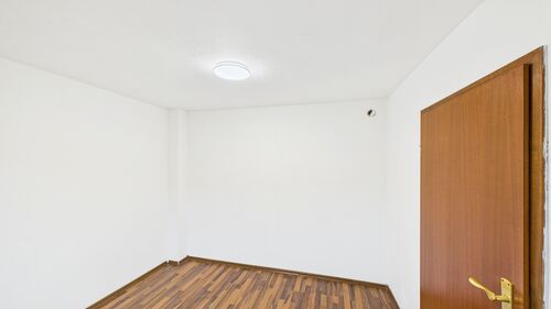 CAM03143G0-PR0197-STILL026 - 