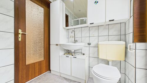 CAM03143G0-PR0197-STILL023 - 