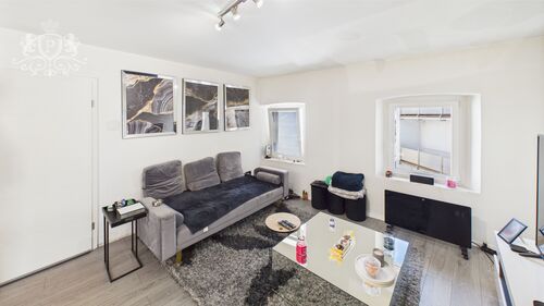 CAM01984G0-PR0474-STILL009 - 