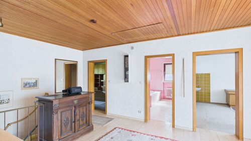 CAM03143G0-PR0189-STILL013 - 