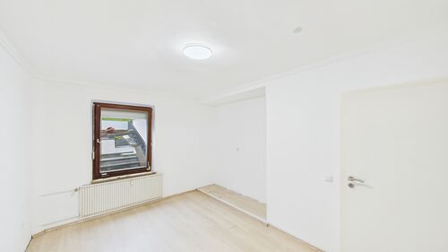 CAM03143G0-PR0197-STILL007 - 