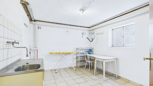 CAM03143G0-PR0189-STILL024 - 