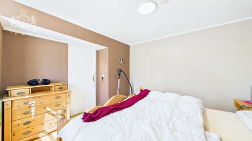 CAM01984G0-PR0472-STILL043 - 