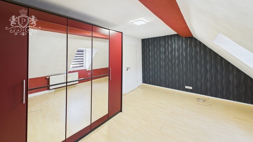 8b0e8a84ae0e44268e27189780b2555c_95_CAM01984G0-PR0465-STILL014 - 