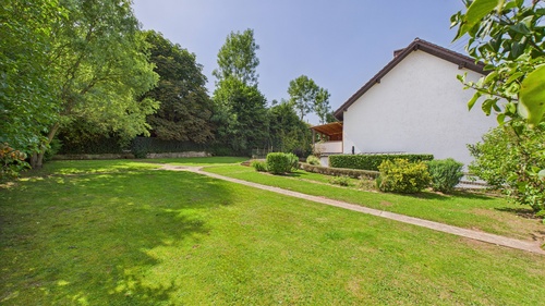 CAM01984G0-PR0509-STILL053 - 