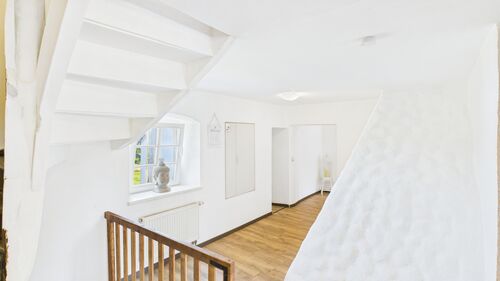 1. Wohneinheit Obergeschoss - Flur - 