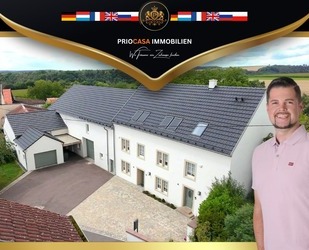 Luxus-Sanierung Traum für Autoliebhaber Riesige Garage & Podest Zwei Wohneinheiten Teilweise klimatisiert! - Biesdorf