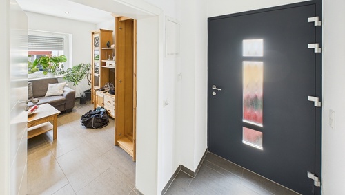 CAM01984G0-PR0499-STILL027 - 