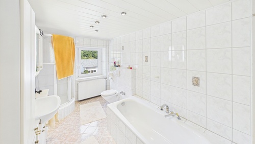 fca0cfab1f684d3e9026cb110571ad3a_95_CAM01984G0-PR0509-STILL015 - 