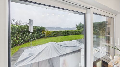 AUSSICHT TERRASSE VON INNEN - 