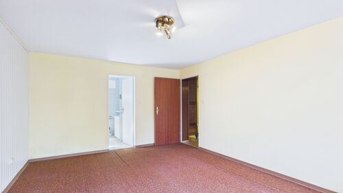 CAM03143G0-PR0189-STILL021 - 